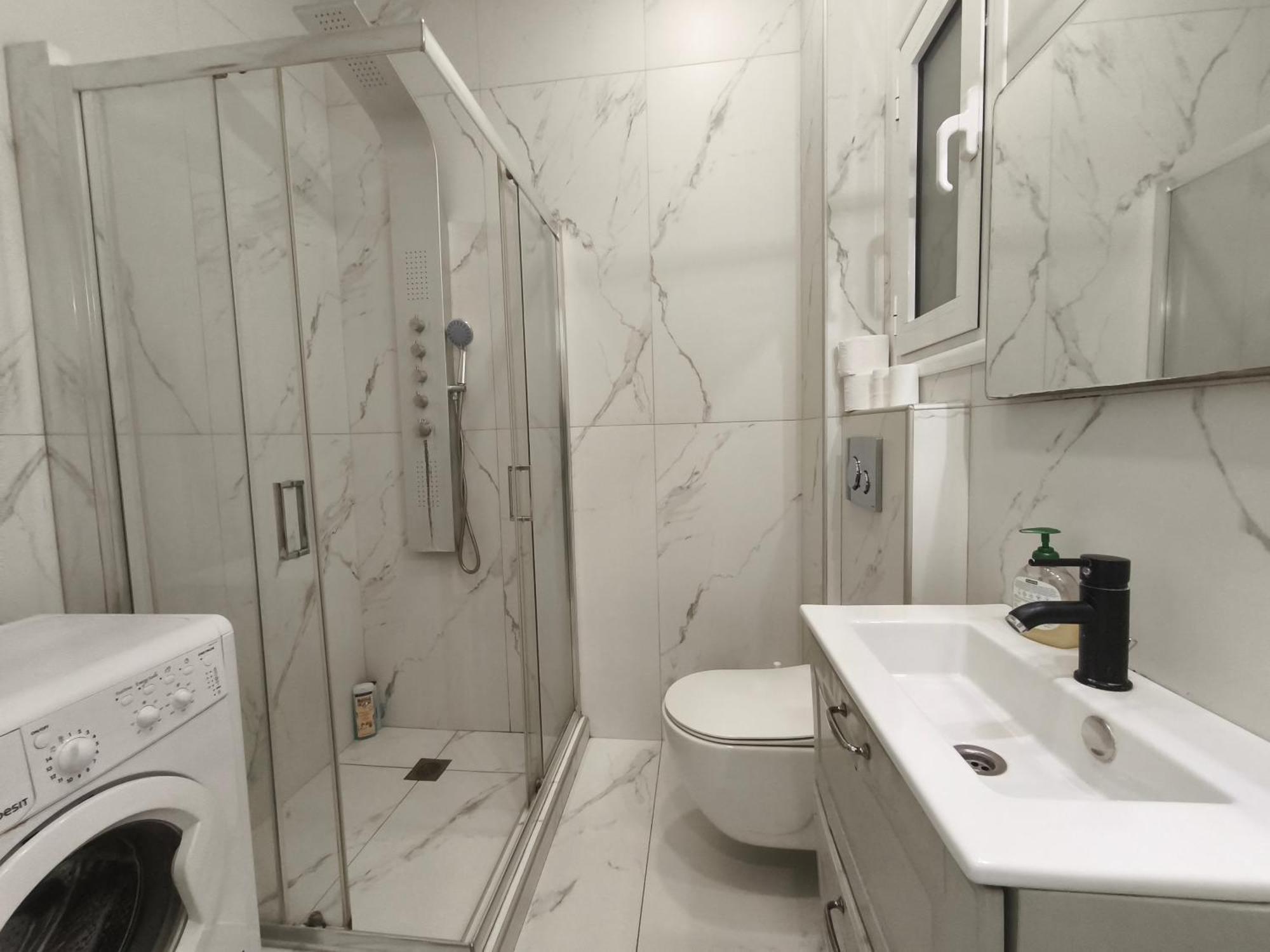 Patision Avenue, Apartment With Two Bedrooms เอเธนส์ ห้อง รูปภาพ